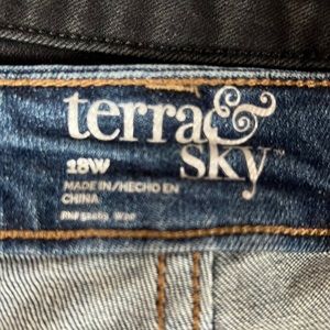 Terra and Sky distressed jeans color stone washed blue